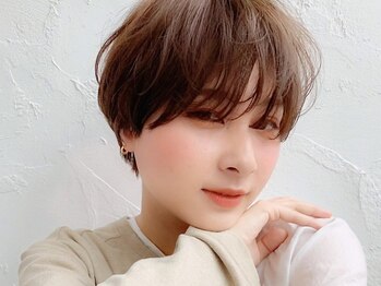 トッカ 仙台東口店(tocca)の写真/大人可愛いショートはカットで差がつく☆骨格補正と質感調整で小顔見せが叶う似合わせ美髪ショートご提案◎