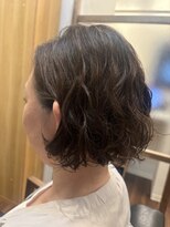 リアナ(Riana)&nbsp;おしゃれ可愛いウエーブパーマボブ