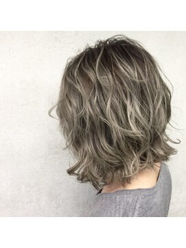 ファースト 山形店(first) ホワイトアッシュグラデーション