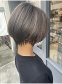 大人女子くびれショート&ハイライトグレージュ