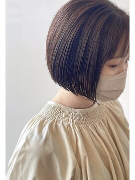 襟足ギリギリ　コンパクトミニボブ