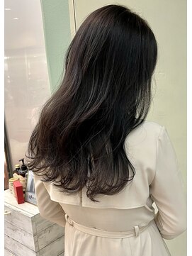 ダアッカ(da acca) 暗髪透明感/オリーブグレー/チャコールグレー/ゆるふわウェーブ