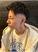 刈り上げショート アップバング アッシュカラー ブリーチ