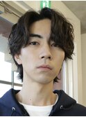 メンズラフセンターパート波巻きスパイラルパーママッシュウルフ
