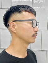 メリケンビューティーパーラー コウベ(MERICAN BEAUTY PARLOR KOBE)&nbsp;メンズカット スキンフェードブルーブラックベリーショート