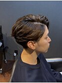 ビジネスミディアムショート ナチュラルパーマ かきあげバング