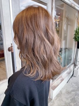 ナンバー(number+) 20代30代40代大人可愛いセミロングミルクティー