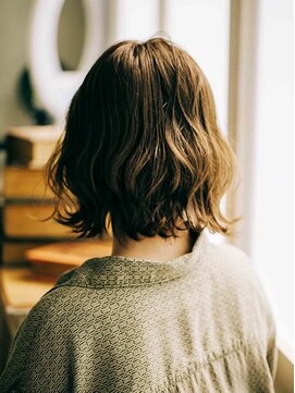 イコール バイ プロデュース 町田駅前店(equal by Produce) ウェーブロブ