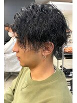 ニアウ 太田店(Niau)&nbsp;センターパートツイストスパイラルパーマメンズマッシュパーマ