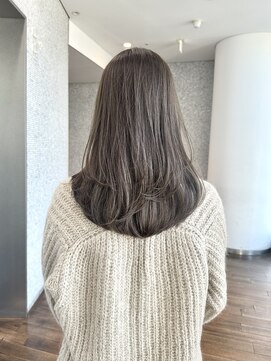 ザック ヴィ(ZACC  vie) レイヤーカット/セミロング/艶カラー/学割U24