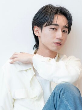 イオ 本厚木(io) センターパートニュアンスパーマコンマバングアッシュブラック