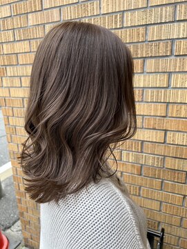 アイ(_i) #透明感#オリーブベージュ#透け感