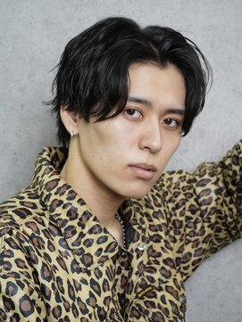 メイン(MENIN) 刈り上げセンターパートツイストスパイラル黒髪[相模大野/町田]