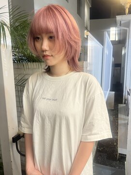 ログ オモテサンドウ(L.O.G OMOTESANDO) ウルフ：ロングレイヤーカットウルフカットマッシュウルフ20代