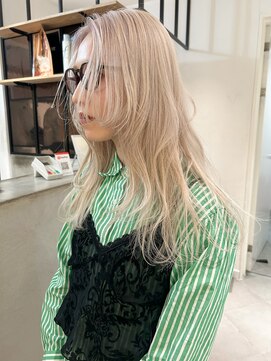 ルーム(Loom.) ハイトーン　ブロンドヘア