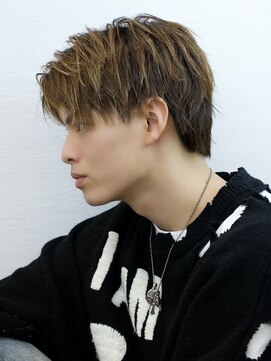 アンバー(UMBER) 【京都西院】メンズセンターパート スパイキーショート