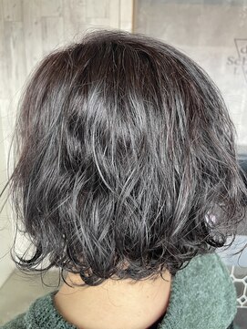 ディシェーレローブ(die Schere Lob) 朝が楽になる♪クセをいかした柔らかボブスタイル