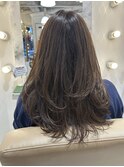 下ろしても結んでも可愛いレイヤーカット
