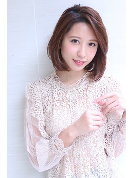 オーロ(ORO) 20代から40代の方におススメのシンプルボブ
