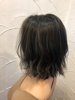 アン(Hair make un)&nbsp;極細のかわいいハイライト
