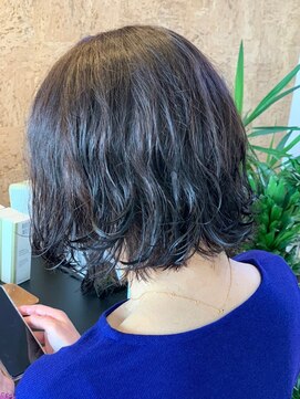 アークスヘアー ブルージュスタイリング簡単♪無造作カール×フェミニンショート