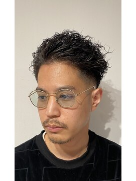 ザ オーダー(THE ORDER) 波巻きツイストスパイラルパーマスキンフェードカット