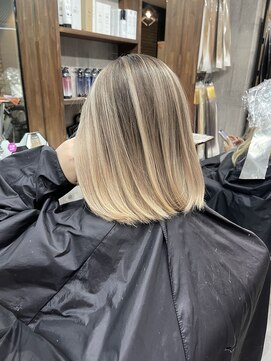 ラフ(LAFF) #黒髪#ボブルフ#ネビージュ#小顔#ワンレン