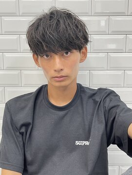 アーリー(Ali'i) ソフトツイストパーマ束感ショートレイヤーマッシュパーマメンズ