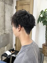 ヴィップルーム(viproom) ビジネスマン/スパイラルパーマ/フェードカット簡単スタイリング