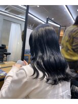 ネウィ 梅田(newi)&nbsp;ブルーブラック＋外はね韓国巻き