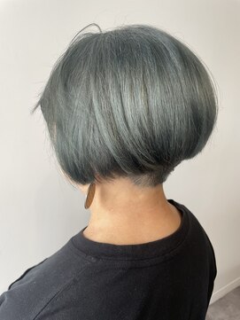 インミーヘアー(in Me.) 刈り上げBOB