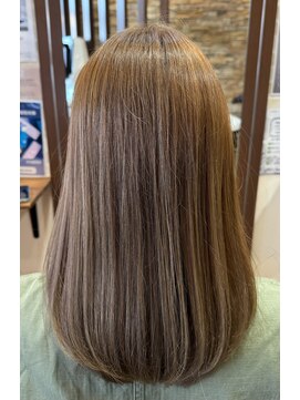 エルパライソ リフォ 武生店(Elparaiso Reff) ミルクティーベージュ