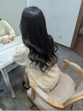 ブランシスヘアー(Bulansis Hair) ツヤツヤロングスタイル