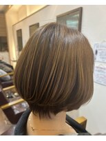 ヘアー グリーン(hair green) ミディアムショートグラデーション/40代50代60代