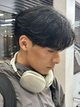 ザ ワンアンドオンリー シズオカ(The one and only. Shizuoka) Men’s/フェザーパーマ/サーフカール/ニュアンスデザイン