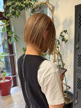 ヲタク(wotaku.) ブラウンカラーミルクティーベージュアッシュ透明感カラーボブ