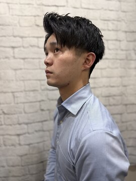 グレイスフル バーバープラチナム 六本木店(Graceful Barber platinum) かきあげツーブロスタイル