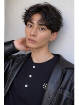 トリッカ シブヤ(TRICCA SHIBUYA)&nbsp;メンズカットパーマニュアンス波巻きナミマキフェザー渋谷