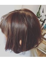 カタチヘアー(HAIR) 。。。。ストレートだけど。。動き感じる。。ボブのカタチ。。。