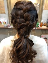 レヴィーマム(Revie mum)&nbsp;編み込みヘアセット