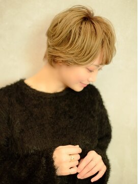 ベック ヘアサロン(BEKKU hair salon) 女性らしさが溢れるセミウェットな束感♪毛先パーマショート