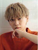 アデリタ(Adelita)&nbsp;パーマ風アレンジショート