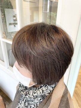 アンテシニヨン(Un the Shiniyon) 白髪ぼかしグレーカラー