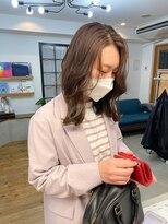 コミレ(COMILE)&nbsp;寒色ベージュ