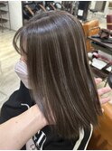 ハイライトカラー グレージュ ケアブリーチ