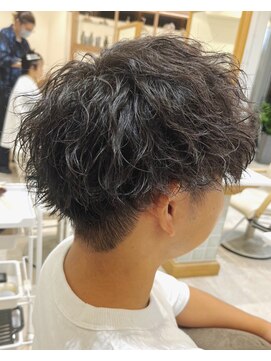 シュヴー 浦安店(CHEVEUX) メンズツーブロックツイストスパイラルパーマ
