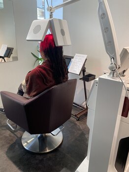 ガガヒラノ AGA 聖蹟桜ヶ丘店(GAGA HIRANO&AGA)の写真/年齢と共に変化する頭皮や髪のお悩みの方におすすめ♪丁寧にカウンセリングし最適なケアをご提案！