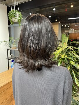 スイ バイティティ 川崎店(suis. by titi) くびれレイヤーカット