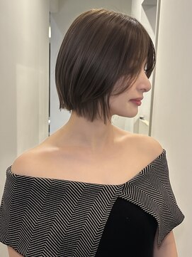 デコ(DECO) 透明感で決まる大人にレイヤーボブ