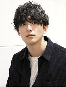 リベルテ グリット(Liberte Grit) トレンド◎黒髪マッシュ×束感シャドウパーマで完成度UP朝ラク